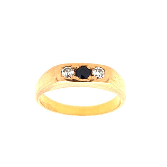 Pre Owned 18ct Diamond and Sapphire Ring ZU287